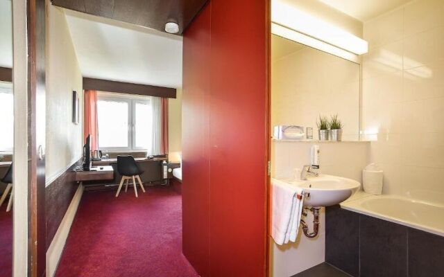 KONTAKTLOS Hotel Am Kappelberg KONTAKTLOS