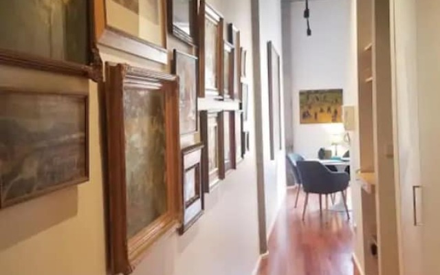 Stylish Warehouse Convert 2 Bedroom Apartment
