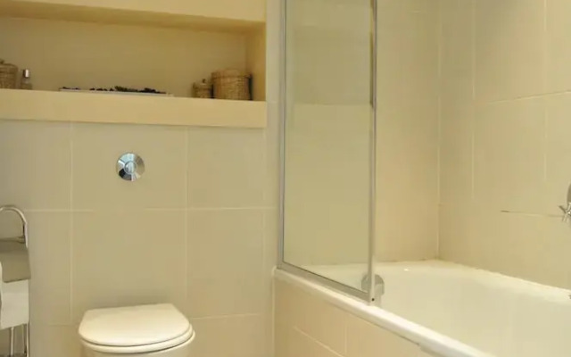 1 Bedroom Apartment in the Heart of Canary Wharf