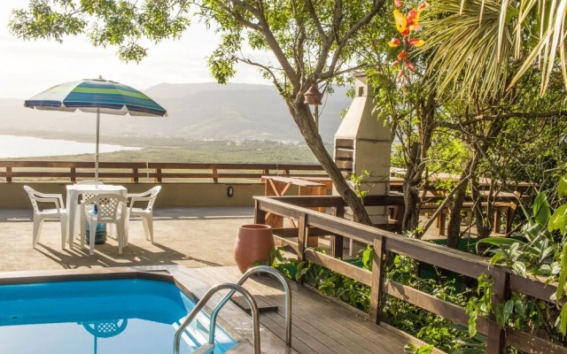 Casa com piscina e incrível vista