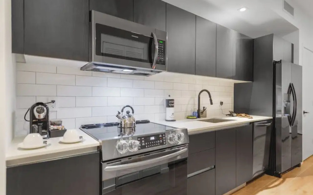 Spacious King Studio at Downtown Miami