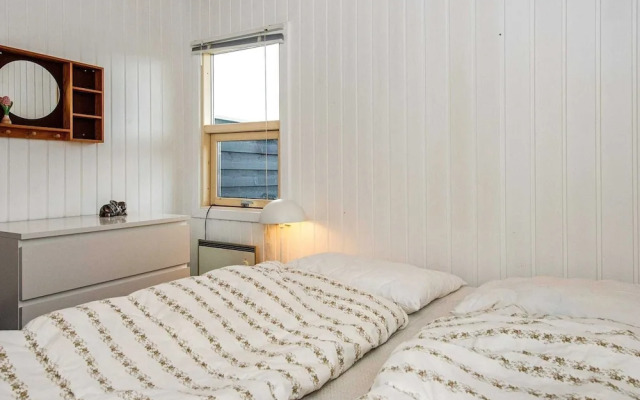 Vibrant Holiday Home in Juelsminde near Sea