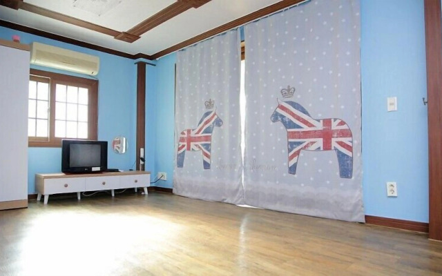 Bandi Hwangto Pension