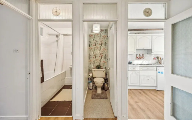 Spacious2br-balcony-parking-25mincentrallondon