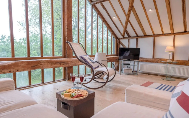 The Hayloft, Clopton