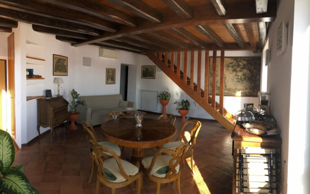 BB Il Re Alla Reginella Guest House