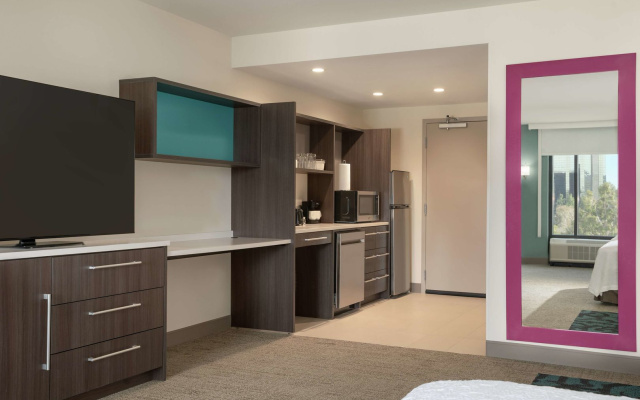 Home2 Suites By Hilton Woodland Hills