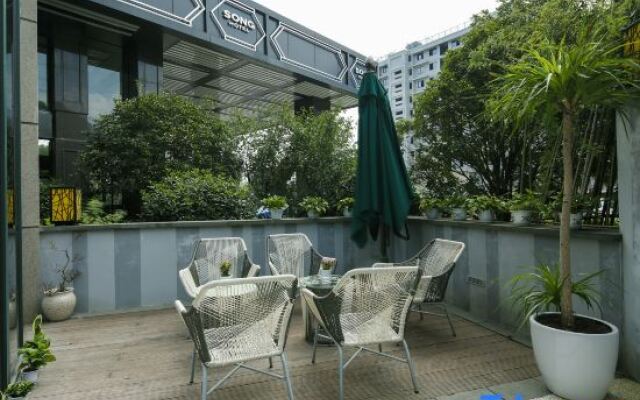 Yage Hotel