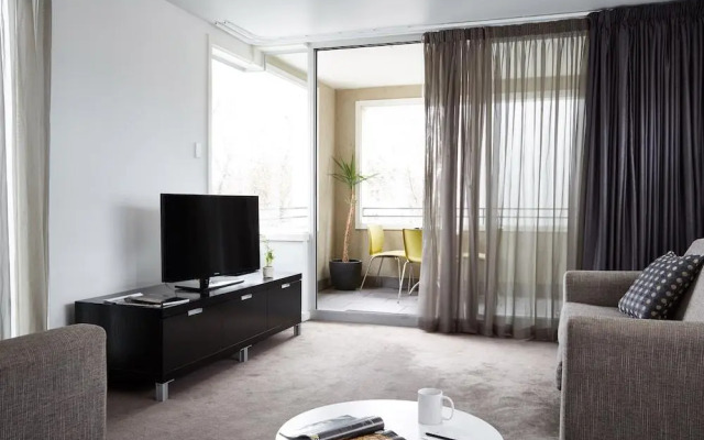 Cosmopolitan Hotel Melbourne - by 8Hotels