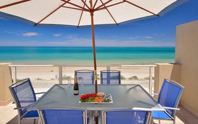 Adelaide Luxury Beach House