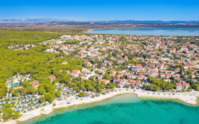 Pool Apartment Bakija 2