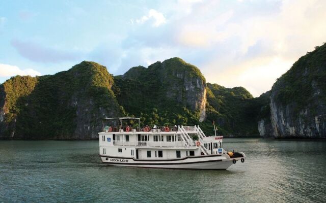 Halong Moonlight Cruises