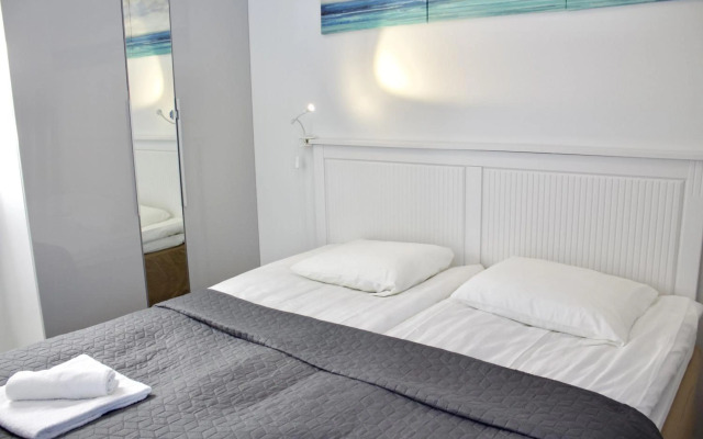 Modern Slope Apartment