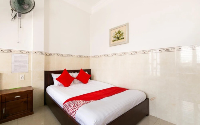OYO 372 Vy Ha Hotel