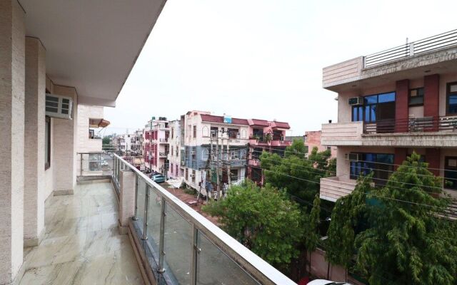 OYO 16168 Maira Grand