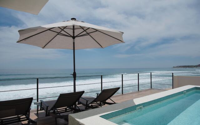 Cabo Break Hotel