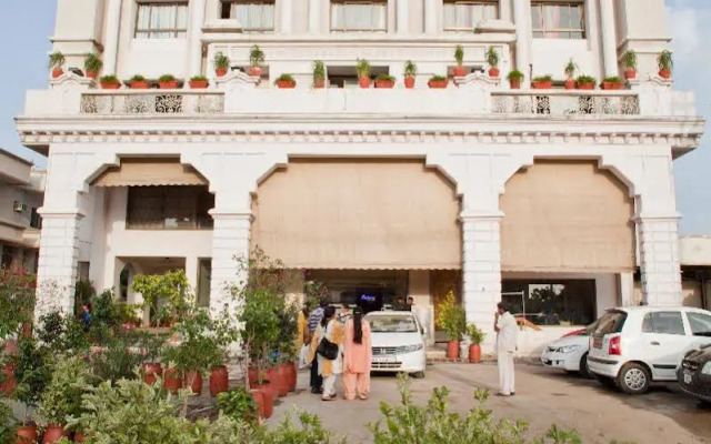 Hotel Amar Vilas Indore