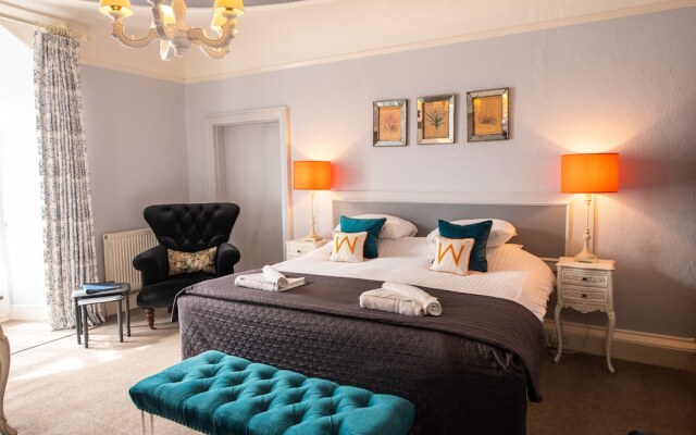 Woodlands Hotel