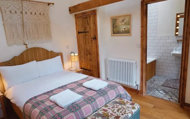 Nest Holiday Hideaway Wren Cottage Stunning Area!