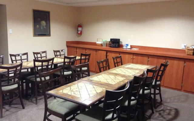 S.J. Suites Hotel