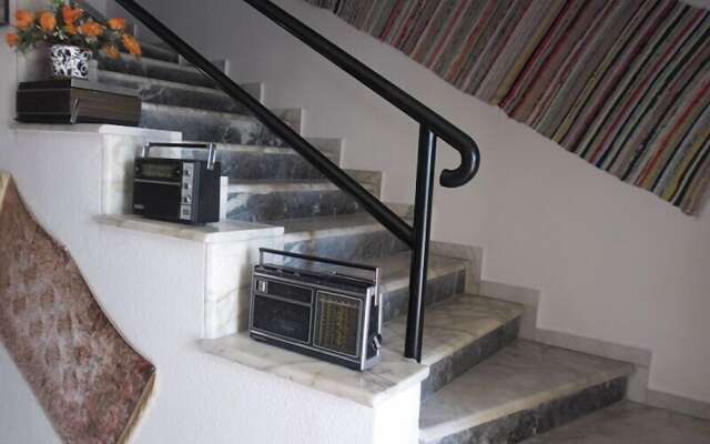 Cam Otel