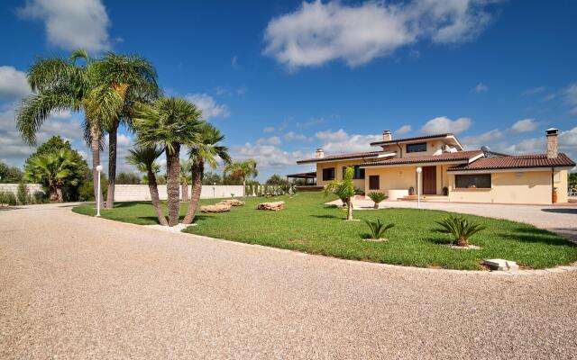 Large villa with pool