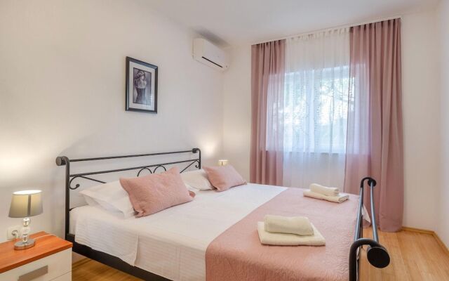 Awesome Home in Prizba With Wifi and 3 Bedrooms