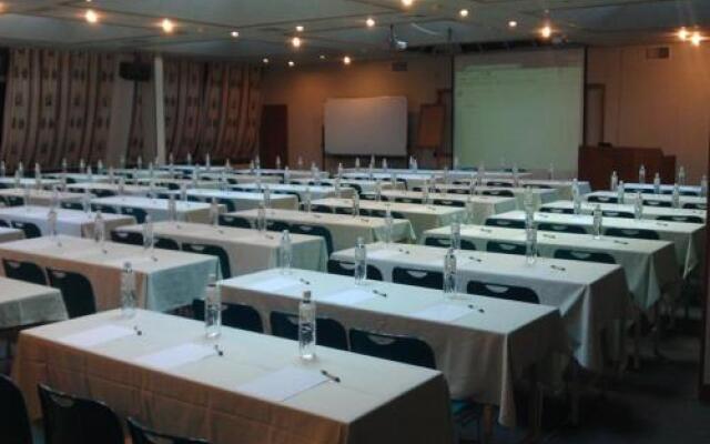 Naluwan Spring Resort Hotel