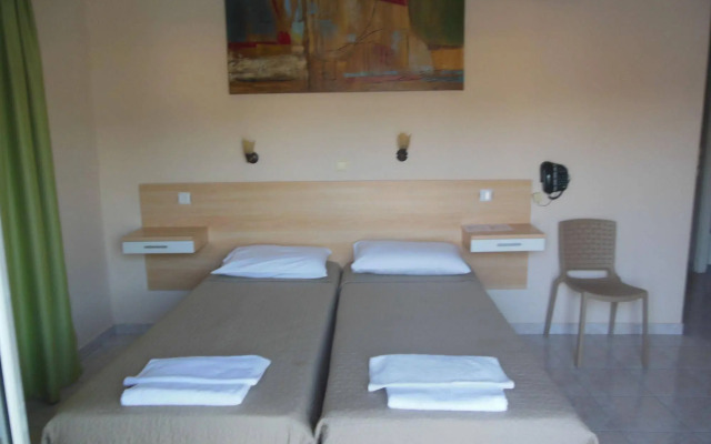 Theano Hotel