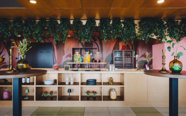 Leonardo Hotel IJmuiden Seaport Beach