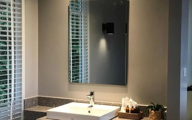 Grande Sun Seaside Villas