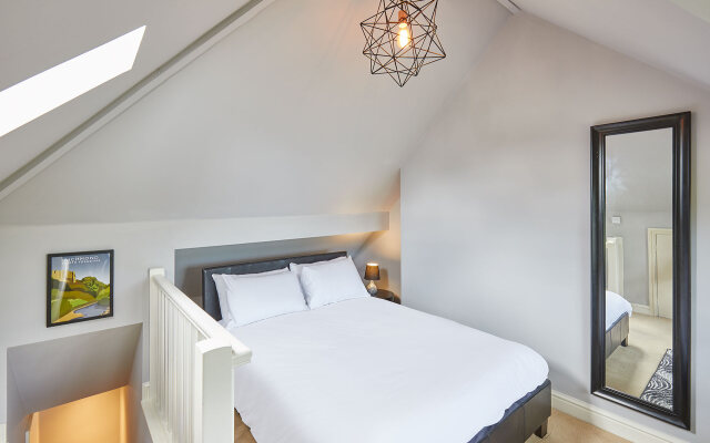 Host Stay River View