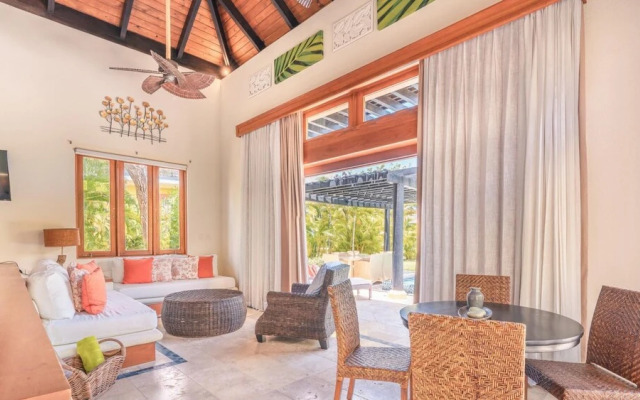 Tropical Bungalow at Green Village 2ecc