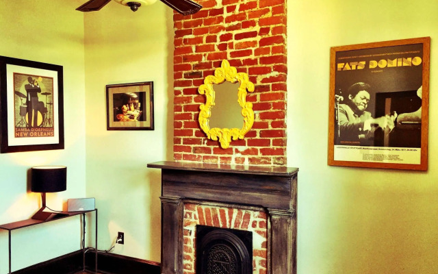 Royal Street Inn and R Bar