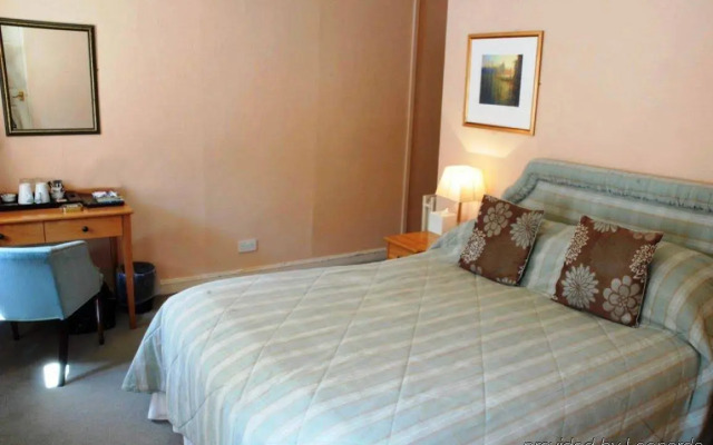 Marlborough Arms Hotel