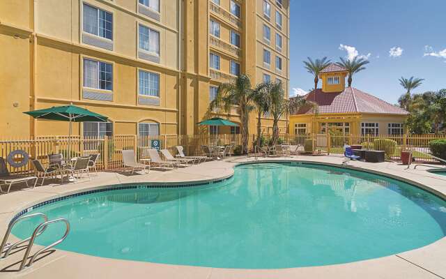 La Quinta Inn & Suites by Wyndham Phoenix Mesa West