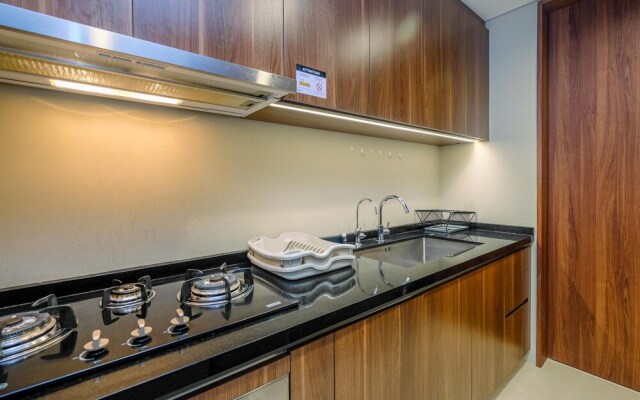 Comfy and Cozy Stay 1BR at Branz Simatupang Apartment