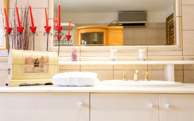 Athenian Luxury House