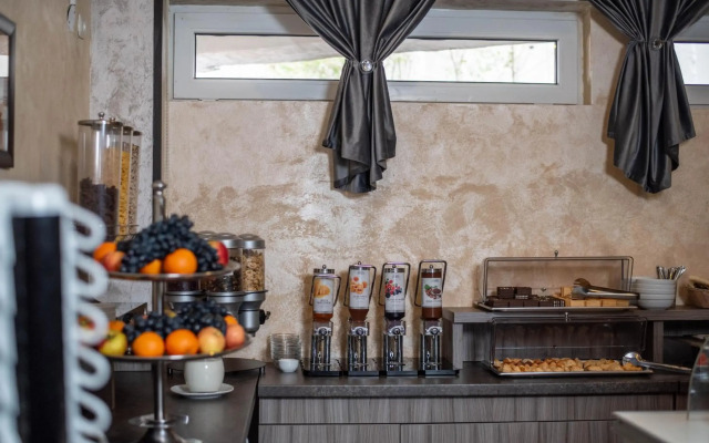 Hotel Marea Neagra