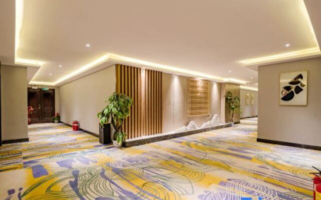 Shi Dai Qing She Hotel