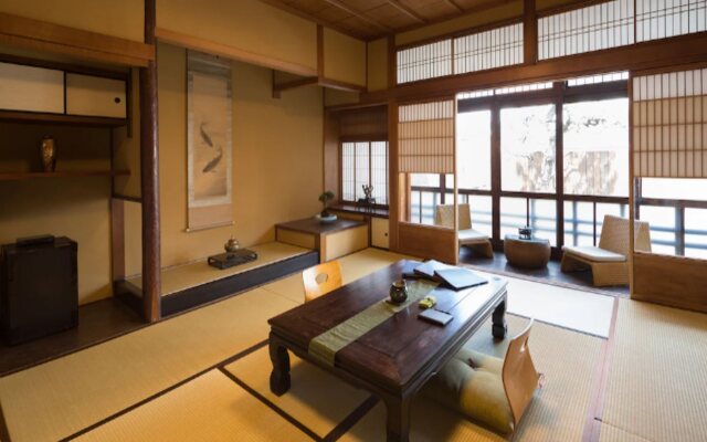 Nazuna Kyoto Nijo-jo