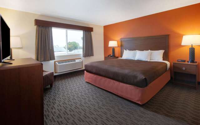 AmericInn by Wyndham Petoskey