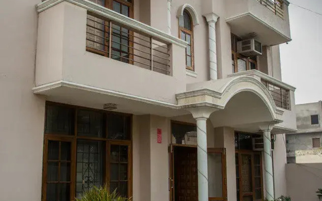 OYO Rooms Greater Noida Delta-3
