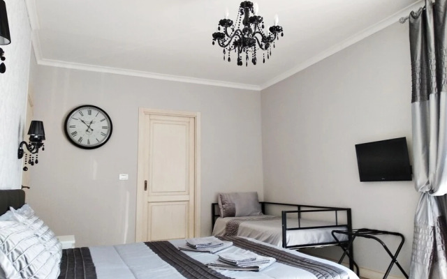 B&B Elena