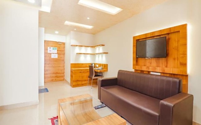 FabHotel Holiday Grand