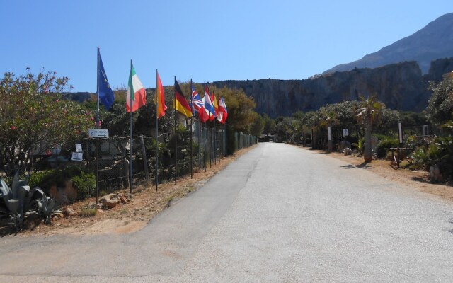 Happy Camp in El Bahira Camping Village