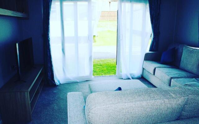 J2 static caravan at Fairway Holiday Park