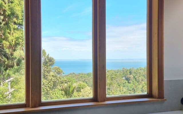 The Kauri Retreat - Sea Views & Spa Pool