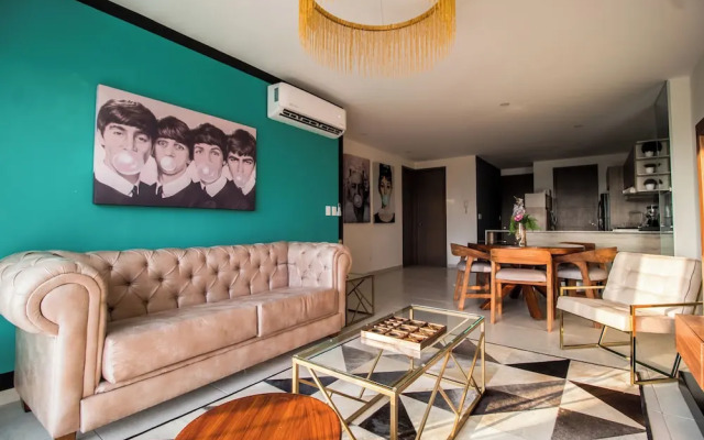 Niza Five Luxury Beach Apartments