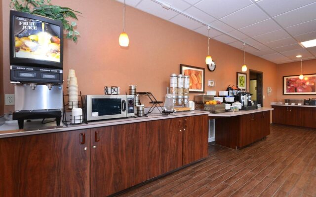 Best Western Plus Rama Inn